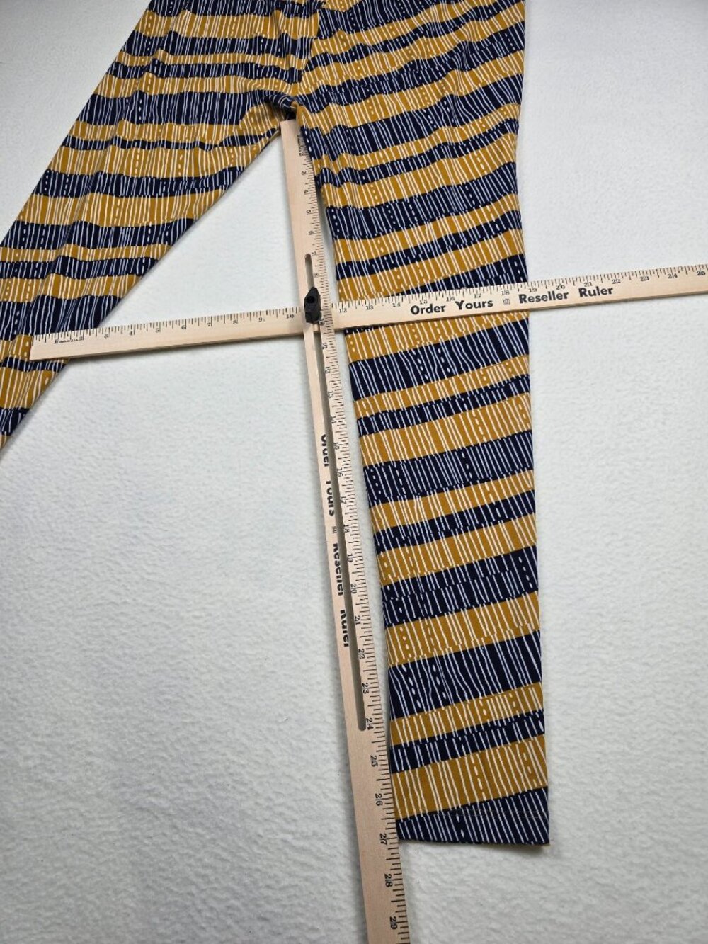 LuLaRoe Tall & Curvy OS Striped Leggings Yellow & Navy Stretch Fabric - Picture 6 of 6